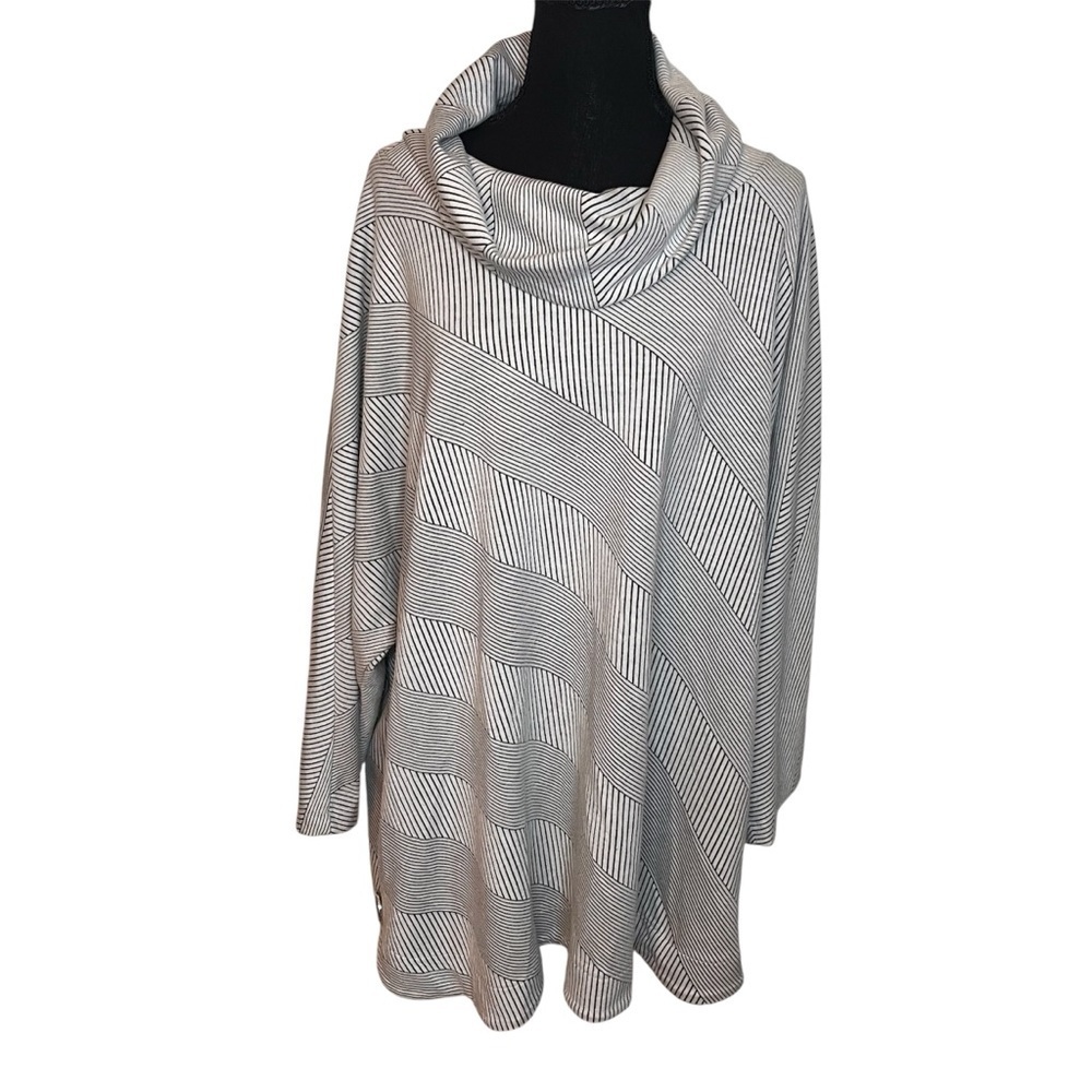 Ali Miles Sz 2X Tunic Top Black White Cowl Neck Lagenlook Modernist Batwing Geo